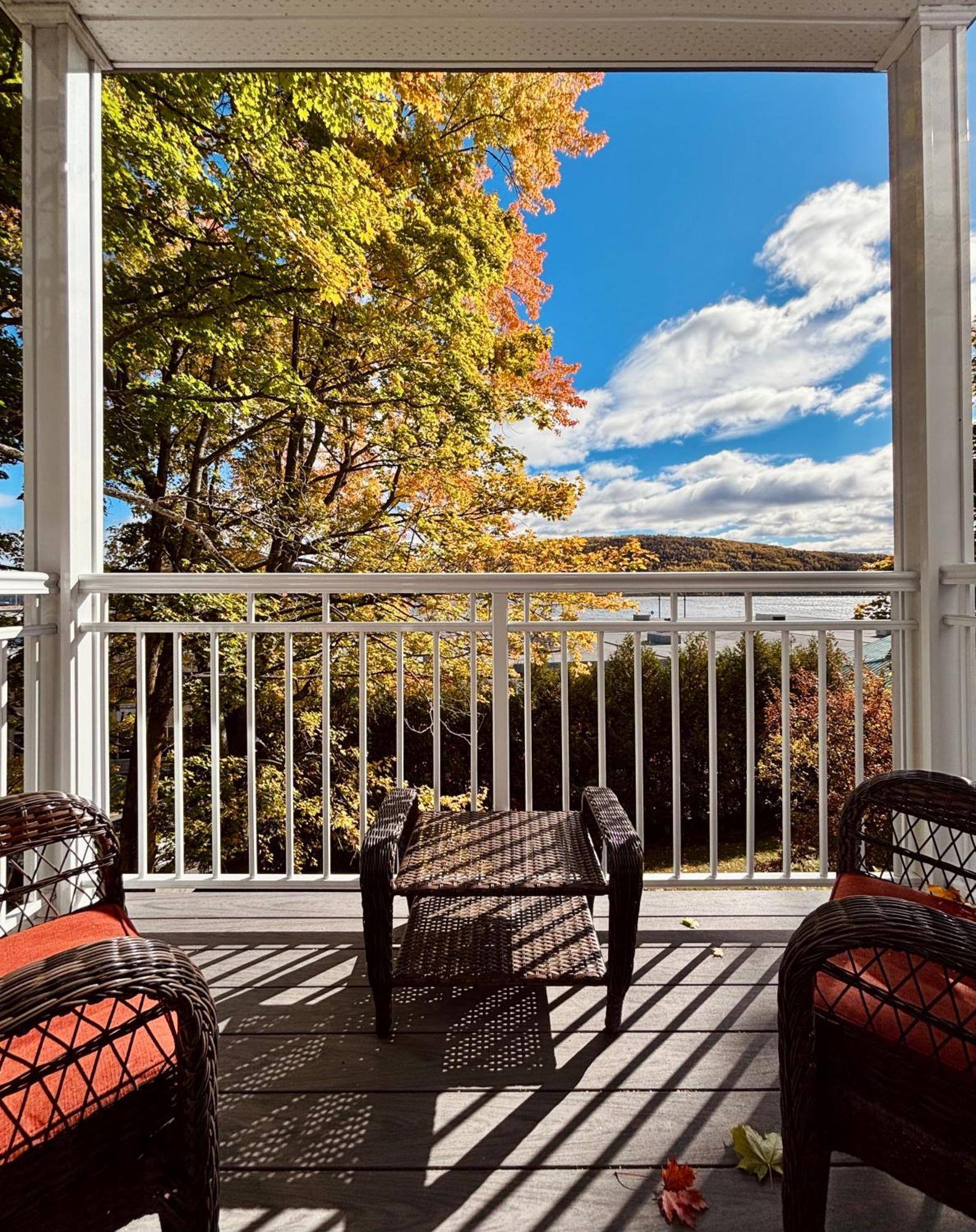 Auberge Sous Les Arbres Gaspé Buitenkant foto